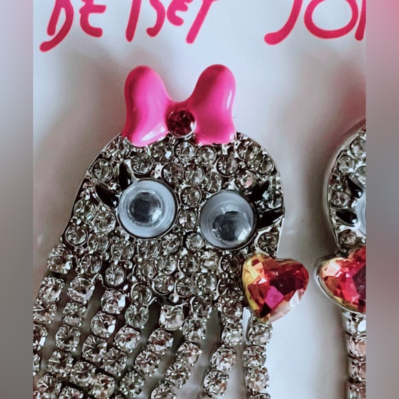 48 hour Sale Betsey Johnson Ghost Shaky Fringe Pink Bow NWT - Picture 2 of 5